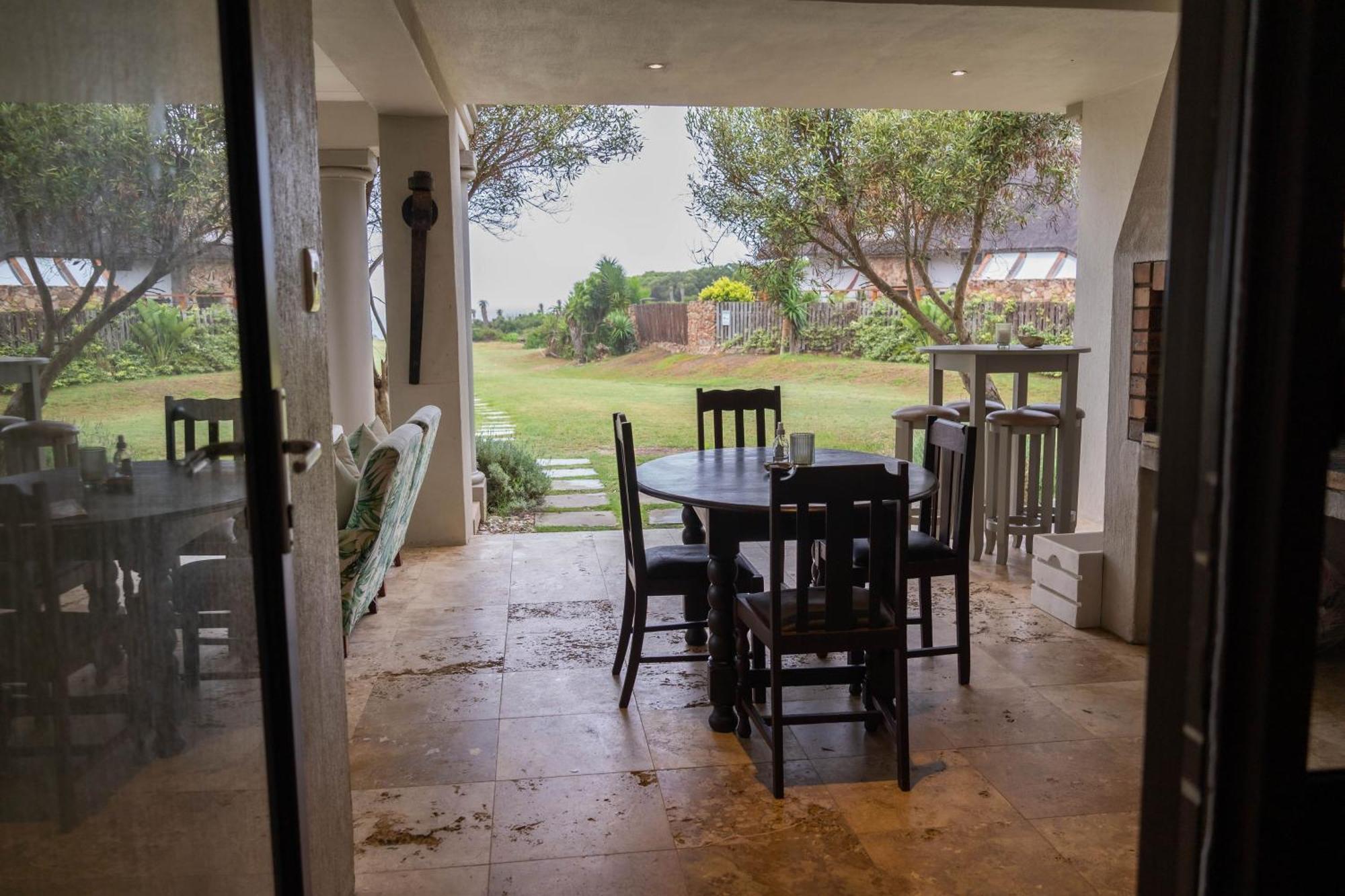 Supertubes Guesthouse Jeffreys Bay Exteriör bild