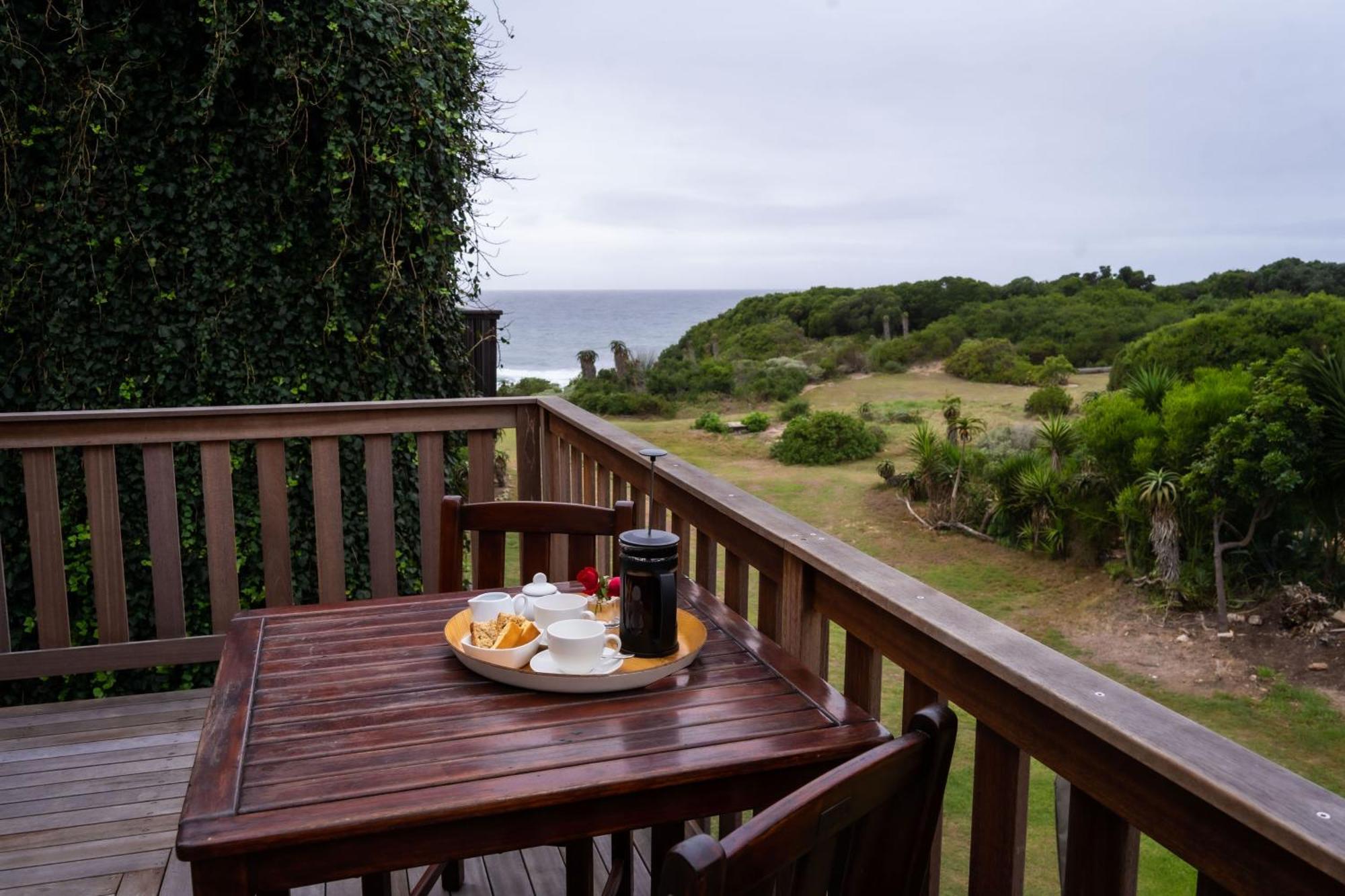 Supertubes Guesthouse Jeffreys Bay Exteriör bild
