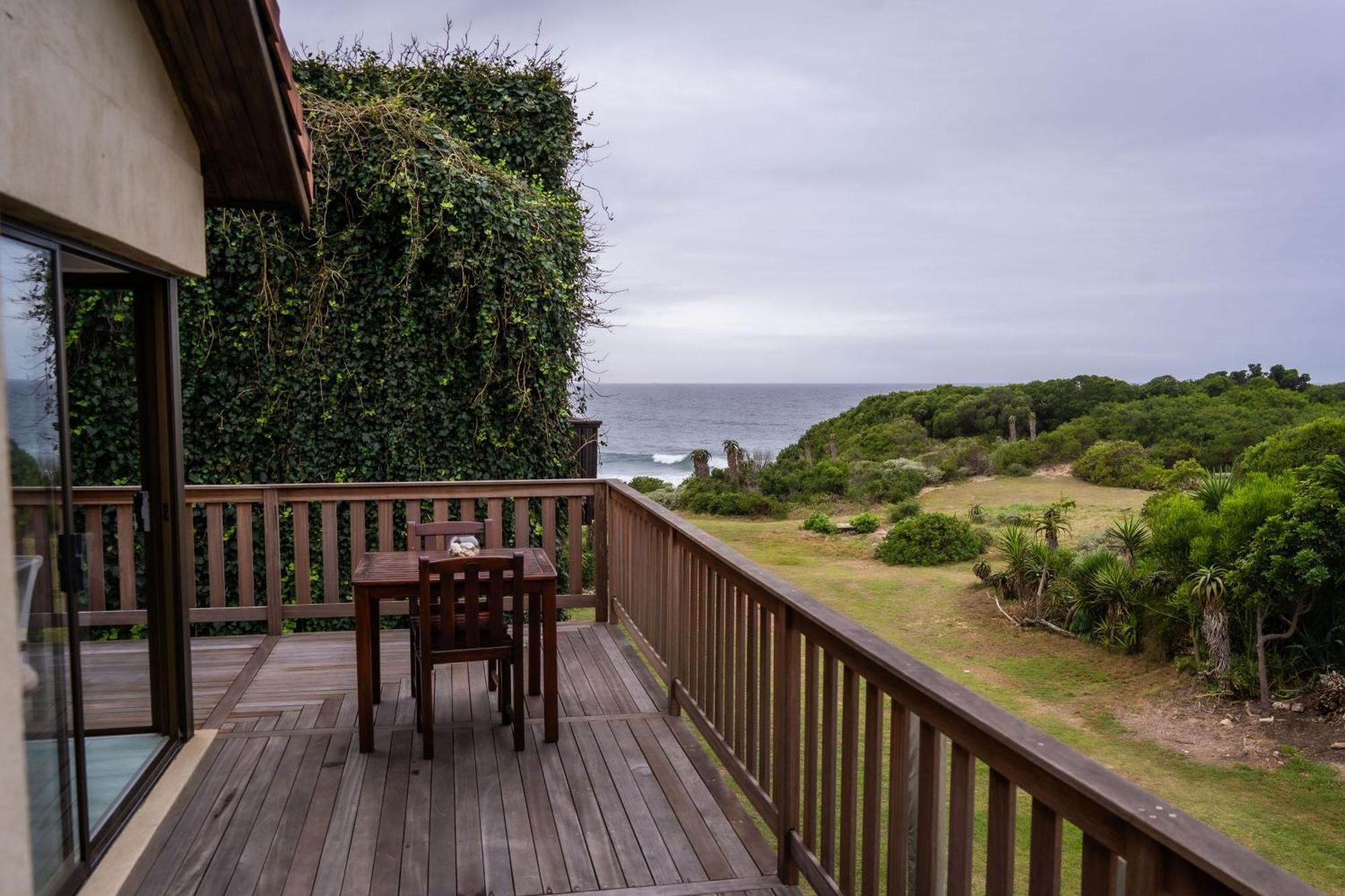 Supertubes Guesthouse Jeffreys Bay Exteriör bild