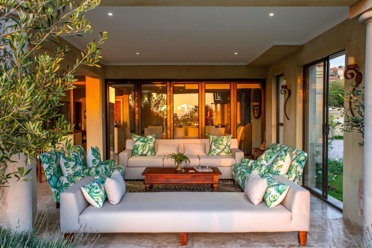 Supertubes Guesthouse Jeffreys Bay Exteriör bild